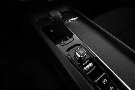 Volvo XC60 23 of 27