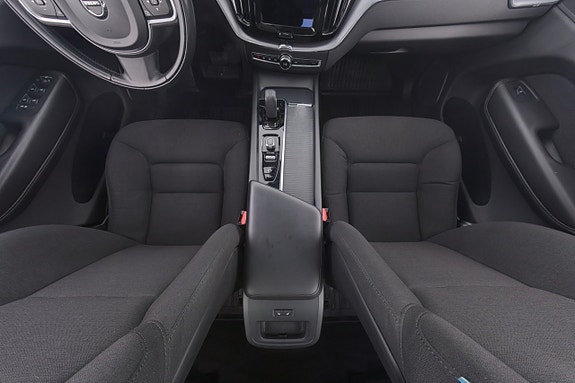 Volvo XC60 14 of 27