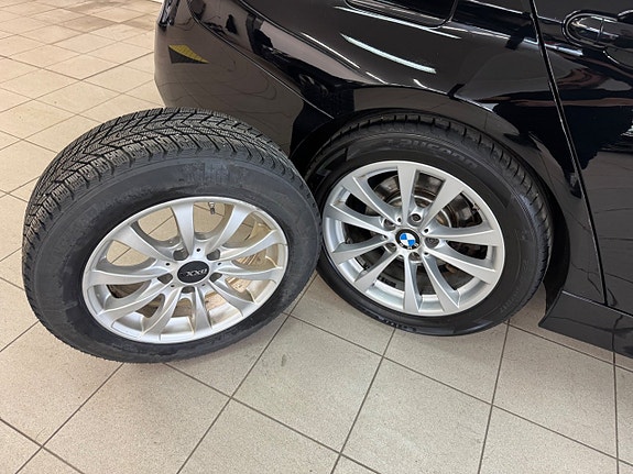 BMW 320d 16 of 16