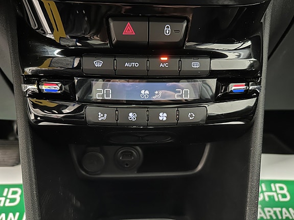 Peugeot 208 22 of 22