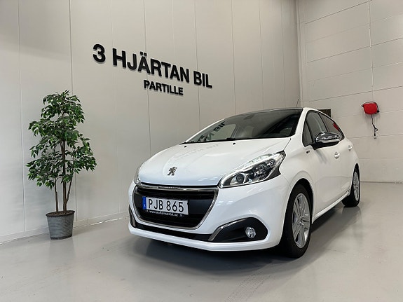 Peugeot 208 7 of 22