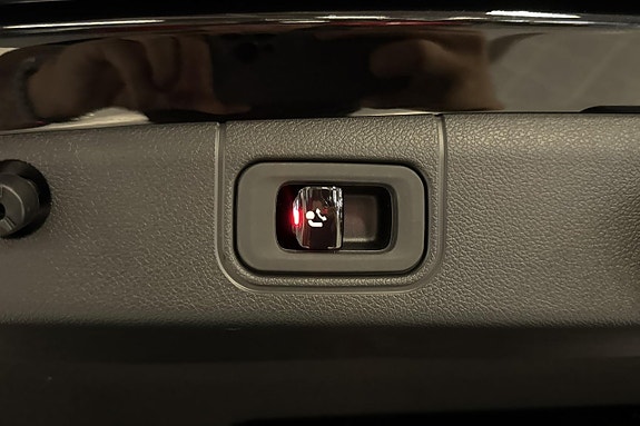 Mercedes-Benz E400 e 22 of 23