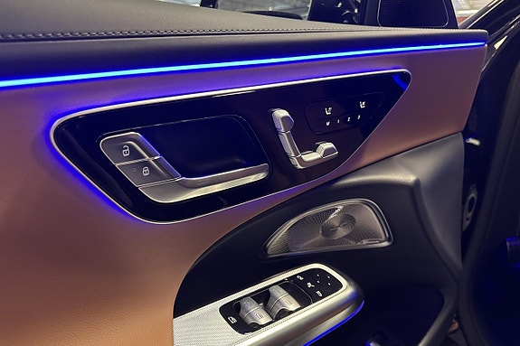 Mercedes-Benz E400 e 7 of 23