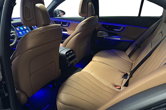 Mercedes-Benz E400 e 17 of 23