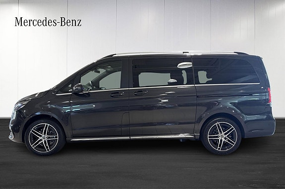Mercedes-Benz V300 d 15 of 17