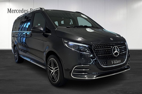 Mercedes-Benz V300 d 2 of 17