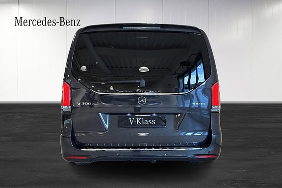 Mercedes-Benz V300 d 16 of 17