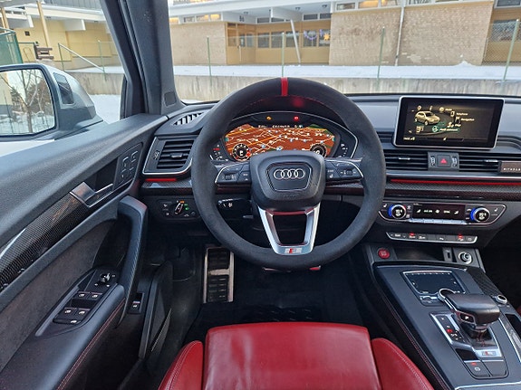Audi SQ5 12 of 27