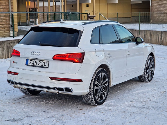 Audi SQ5 10 of 27