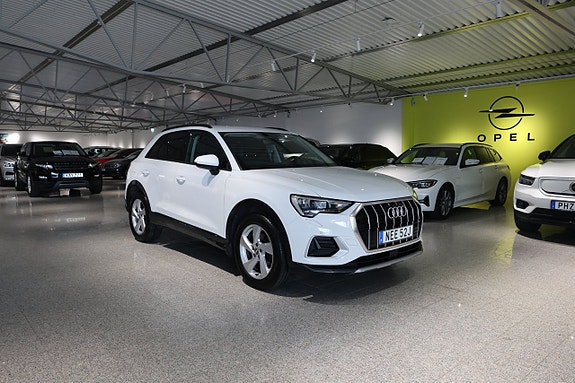 Audi Q3 3 of 24