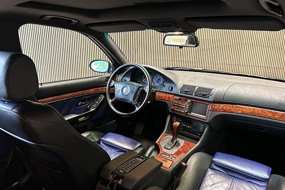 Alpina B10 5 of 8