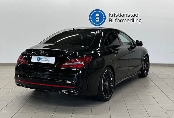 Mercedes-Benz CLA250 8 of 12