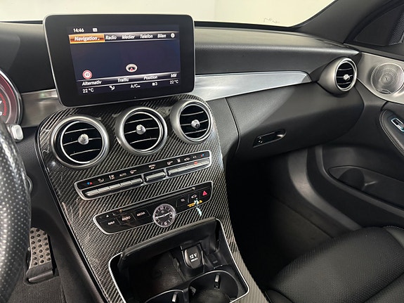 Mercedes-Benz C300 14 of 19