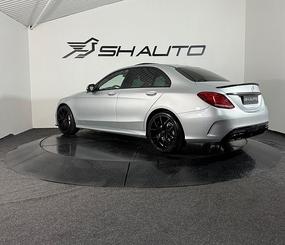 Mercedes-Benz C300 8 of 19