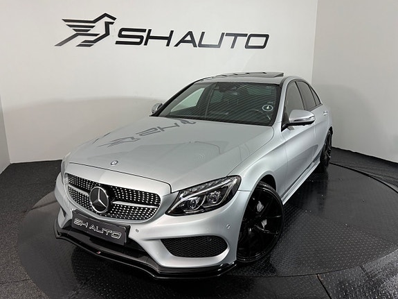 Mercedes-Benz C300 2 of 19