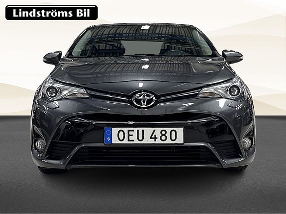 Toyota Avensis 9 of 21