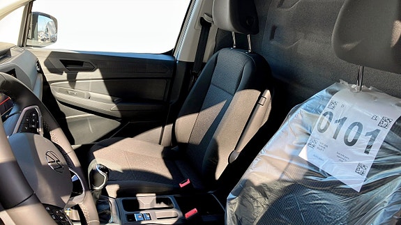 Volkswagen Caddy 8 of 12