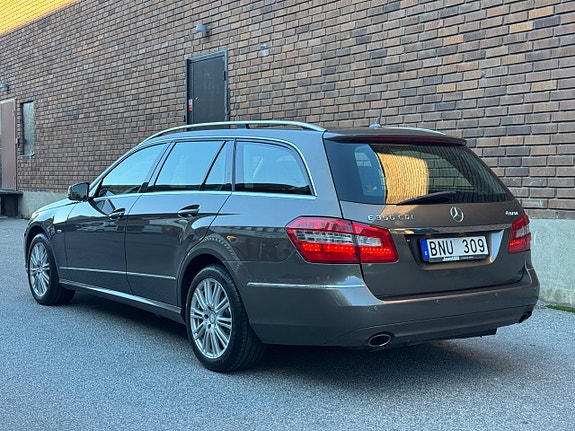 Mercedes-Benz E350 3 of 24