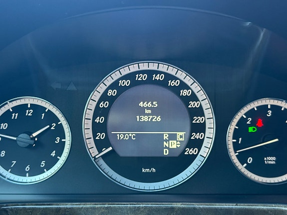 Mercedes-Benz E350 16 of 24