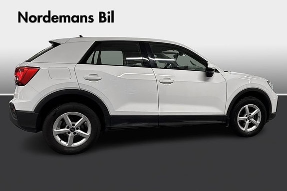 Audi Q2 4 of 7