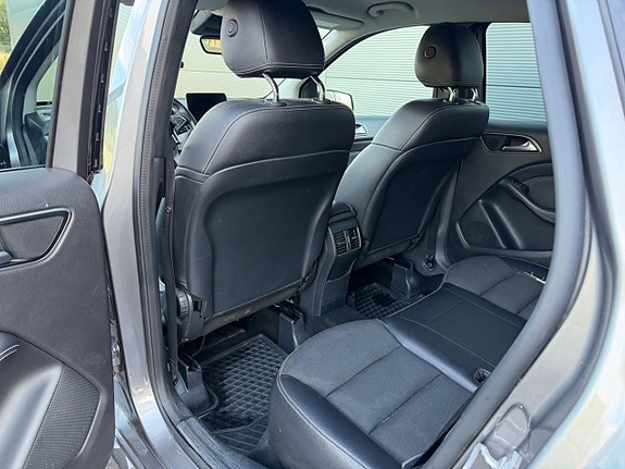Mercedes-Benz B200 d 7 of 14