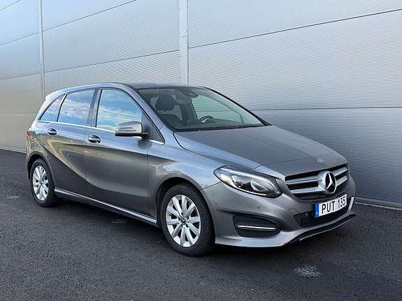 Mercedes-Benz B200 d 2 of 14