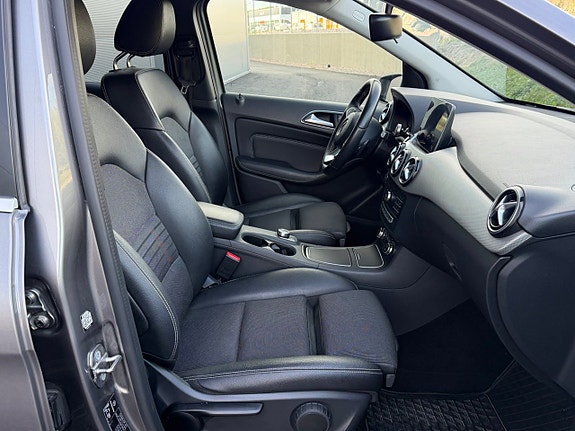 Mercedes-Benz B200 d 5 of 14