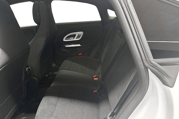 Mercedes-Benz CLA350 10 of 11