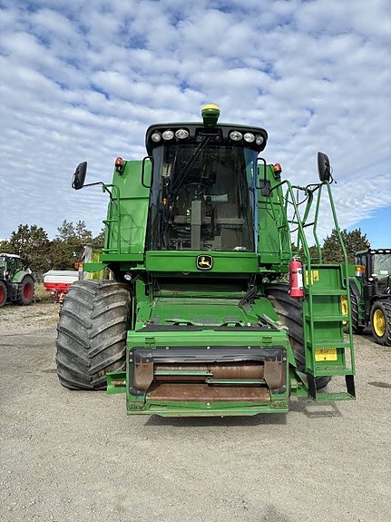John Deere 9880 i STS 4 of 6