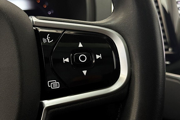 Volvo XC90 25 of 30