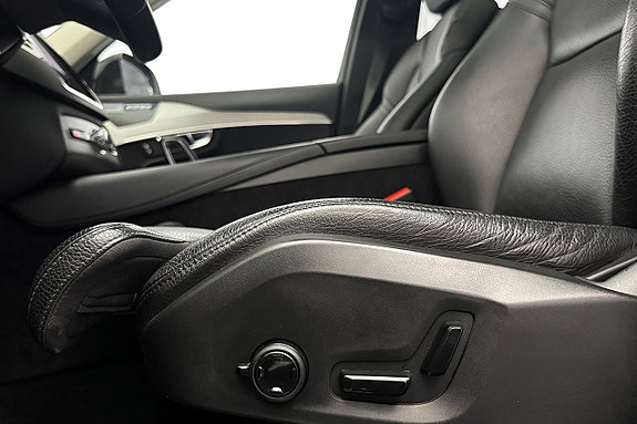 Volvo XC90 15 of 30