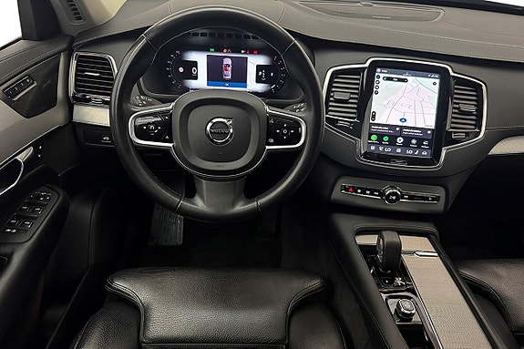 Volvo XC90 23 of 30