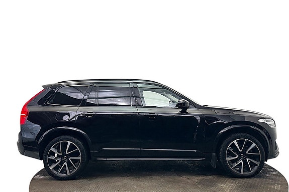 Volvo XC90 5 of 30