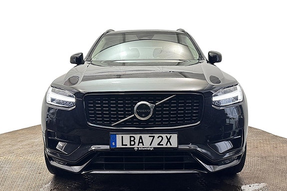Volvo XC90 3 of 30