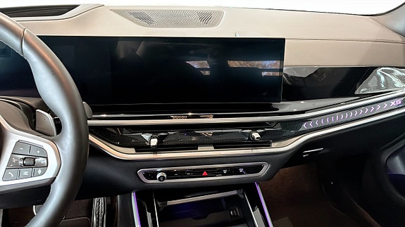 BMW X5 12 of 13