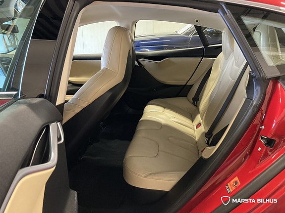 Tesla Model S 10 of 18