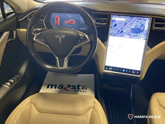 Tesla Model S 13 of 18