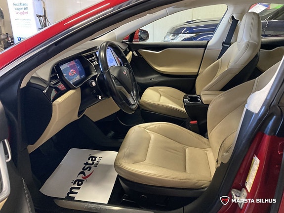 Tesla Model S 9 of 18