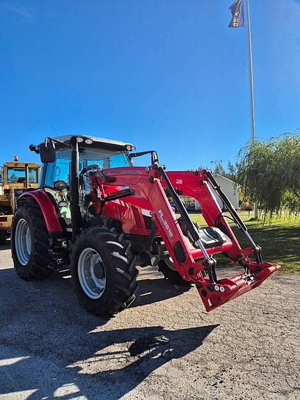 Massey Ferguson 5609 2 of 7
