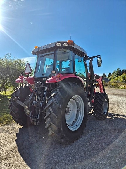 Massey Ferguson 5609 3 of 7