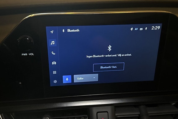 Lexus UX250h 24 of 24