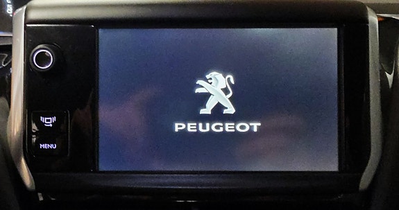 Peugeot 208 12 of 21