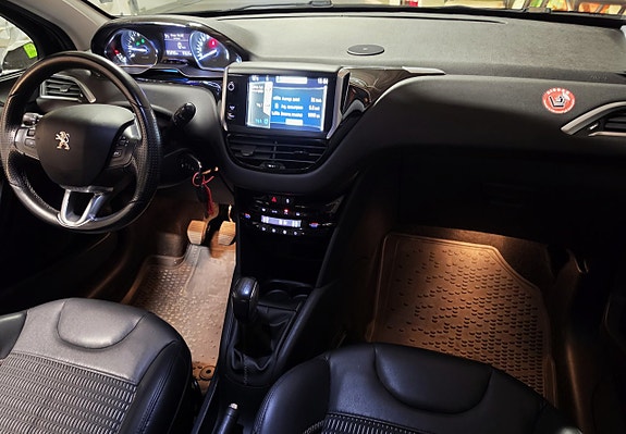 Peugeot 208 17 of 21