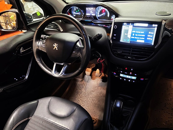 Peugeot 208 10 of 21