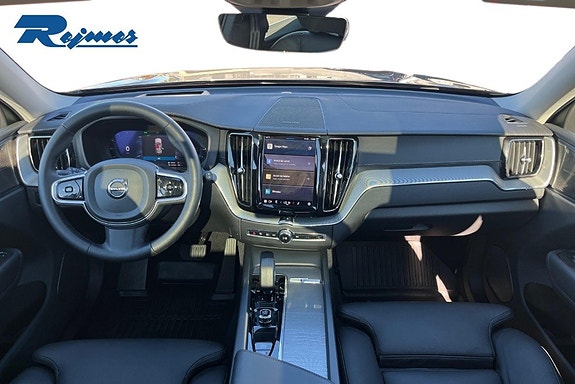 Volvo XC60 8 of 22
