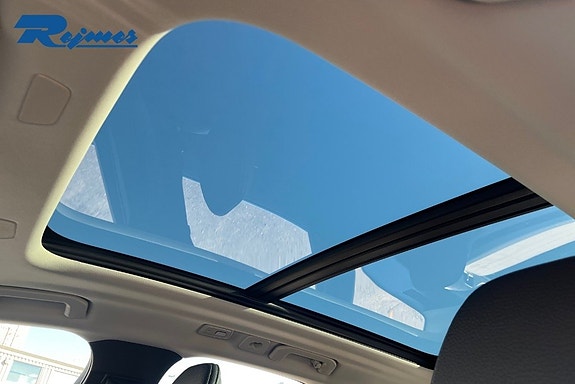 Volvo XC60 14 of 22