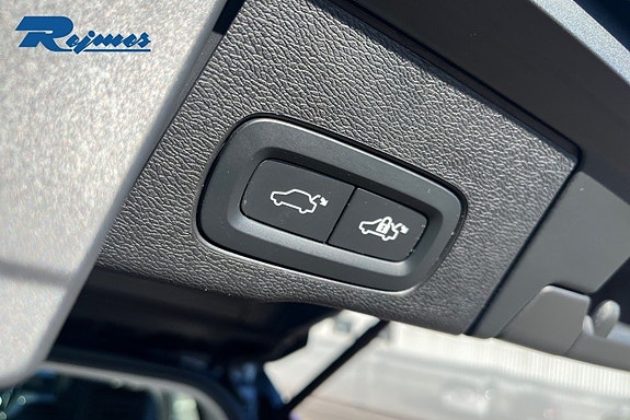 Volvo XC60 18 of 22