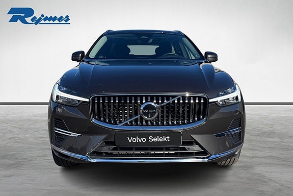 Volvo XC60 5 of 22