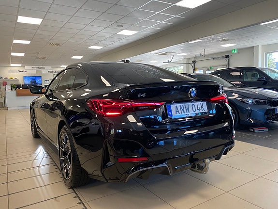 BMW i4 10 of 11