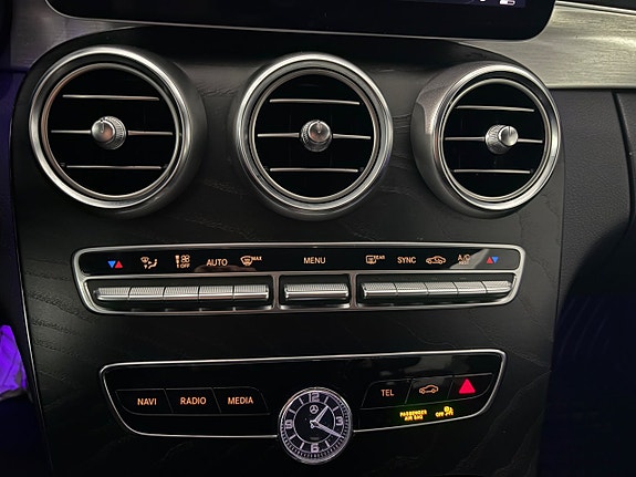 Mercedes-Benz C300 d 14 of 19